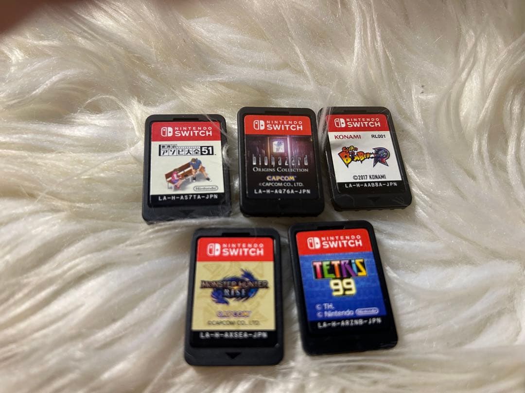 マ*ン様 Nintendo Switch Lite パープル 本体とゲームカード