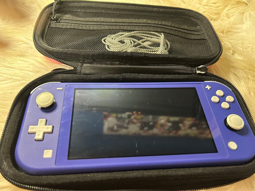 マ*ン様 Nintendo Switch Lite パープル 本体とゲームカード