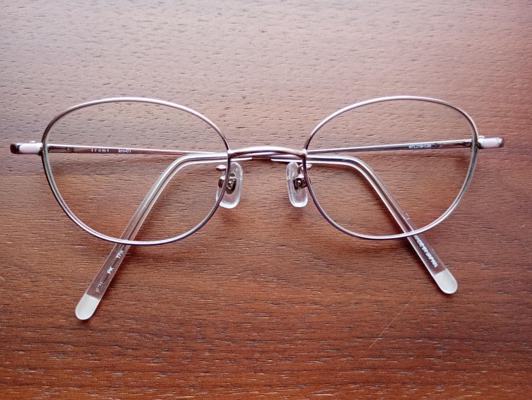 眼鏡　 iromi（イロミ） irm-01　レンズ色付き