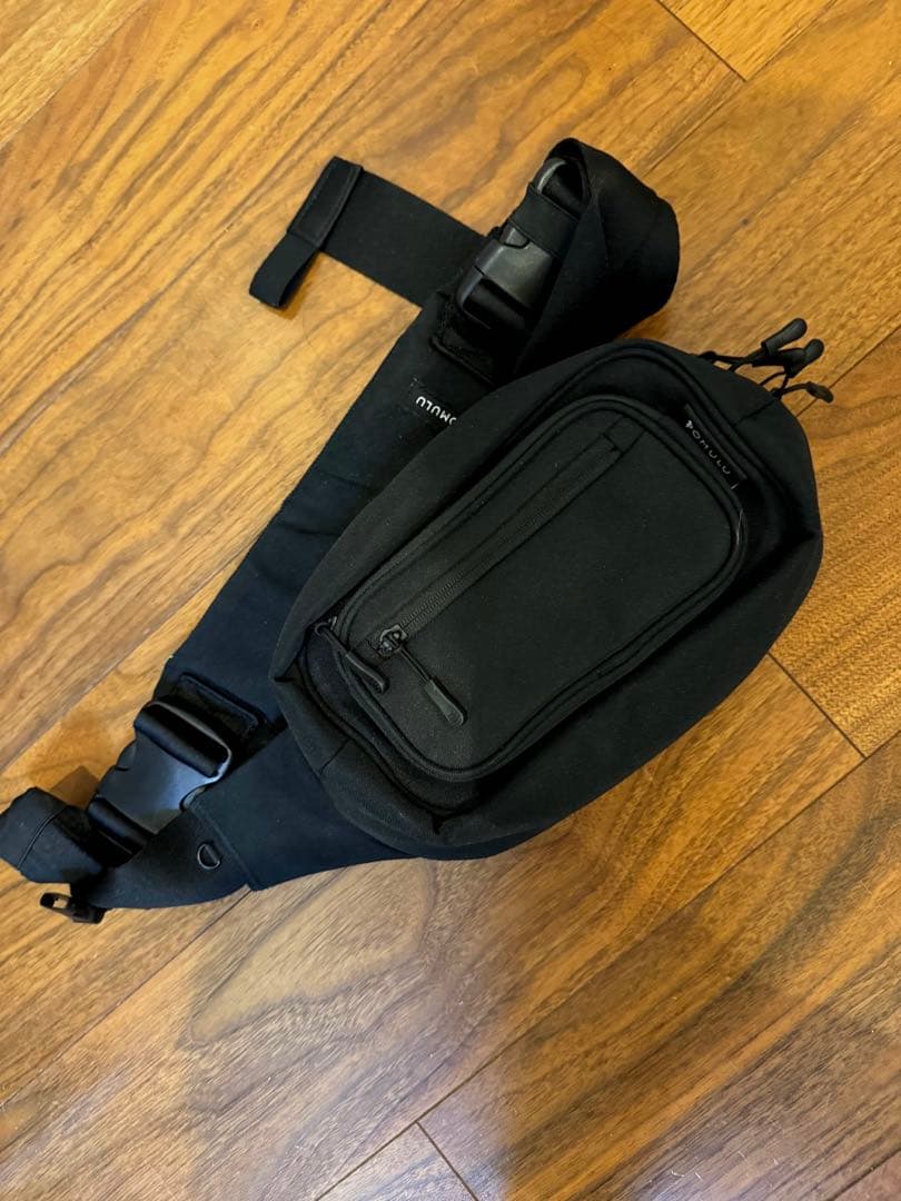 POMULU ヒップシート　バック