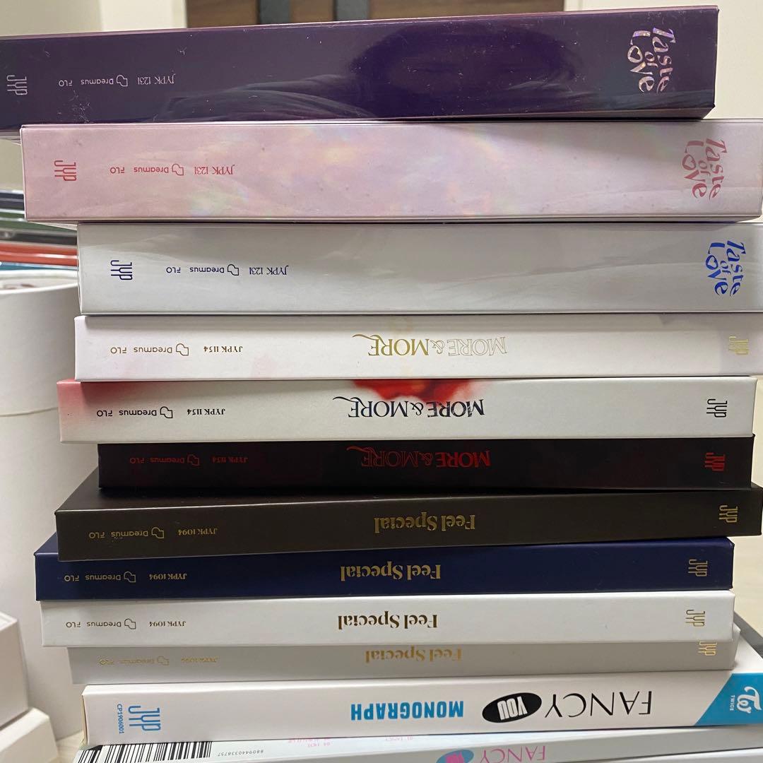 TWICE 複数アルバムセット　おまけ付き