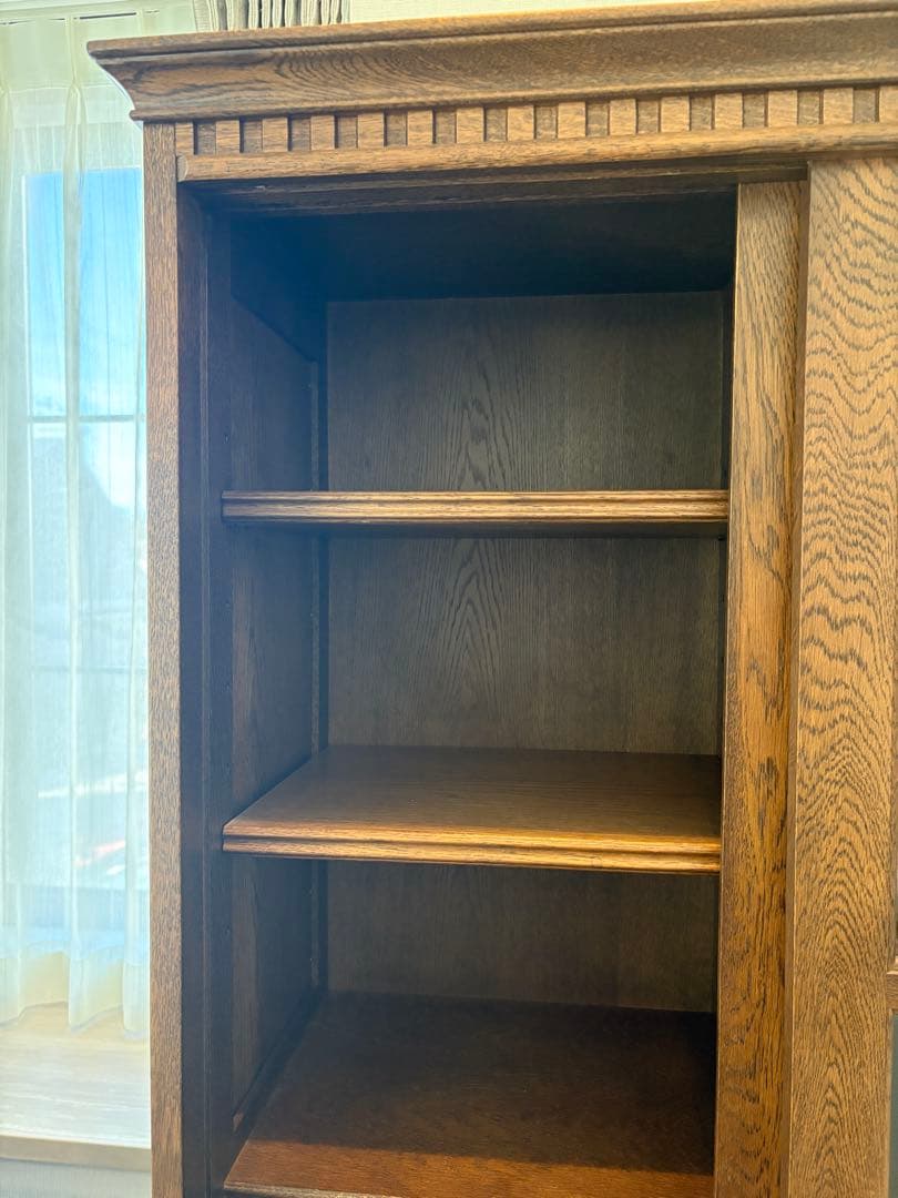 お値下げしました　葉山家具　ガラス引き戸書棚　クラッシックシリーズ