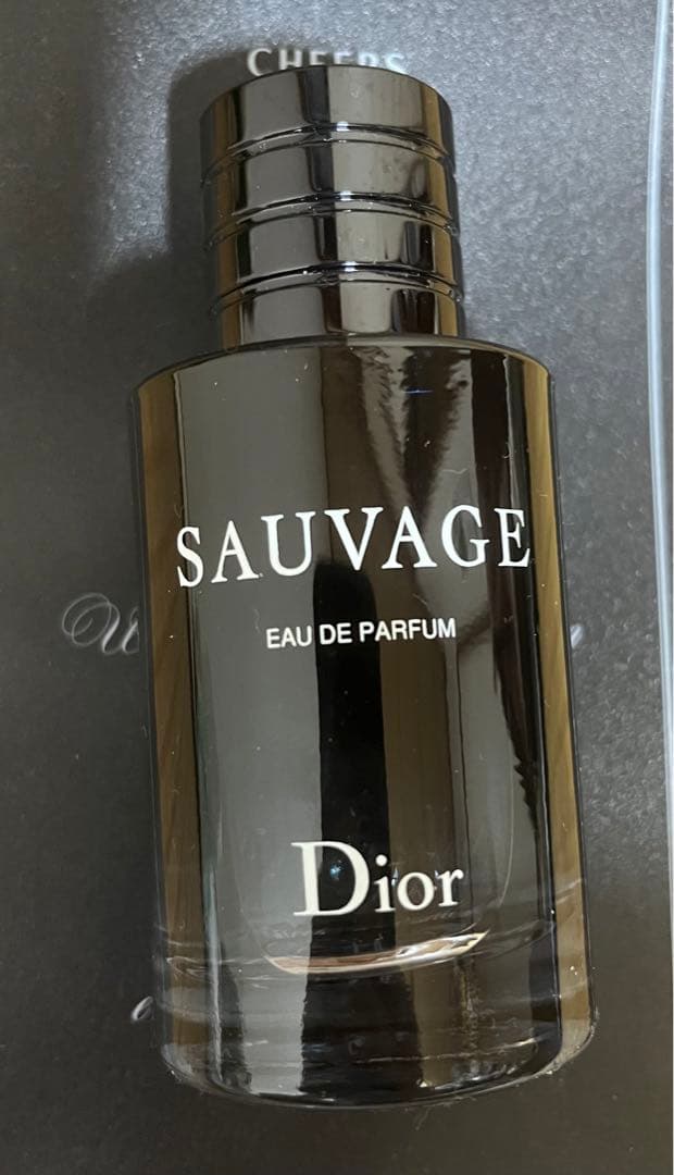 ソヴァージュ オードゥ トワレ　60ml