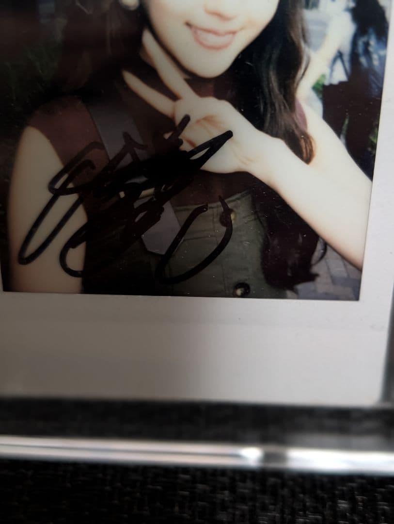 鈴木愛理　応募抽選　貴重　直筆サイン入りチェキ