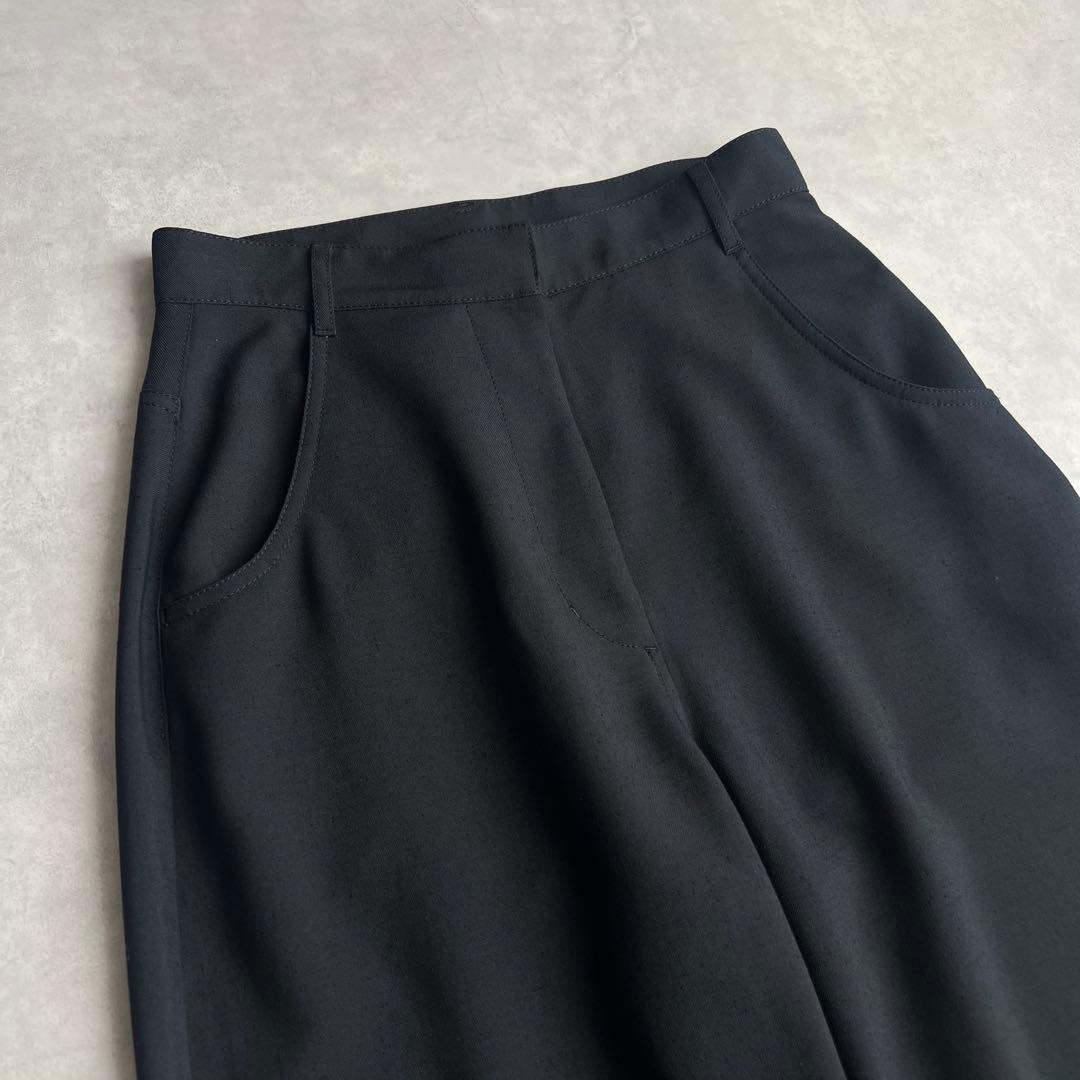 conte ラウンドシルエットパンツ　ブラック　36