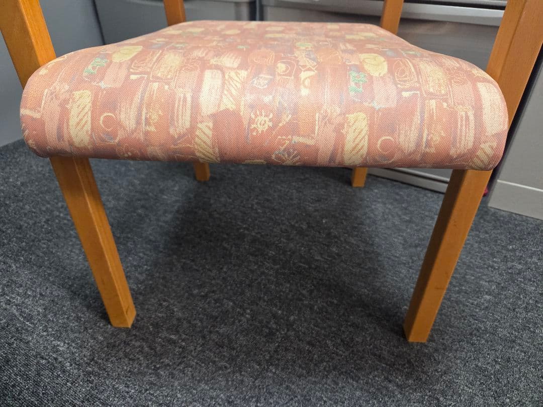 オリバー 介護用チェア 肘付タイプ 高機能ビニールレザー 二脚セット