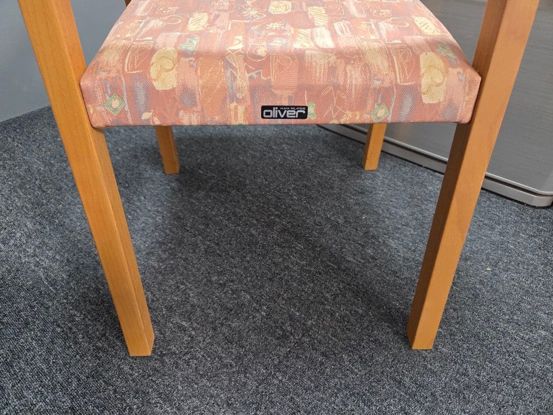 オリバー 介護用チェア 肘付タイプ 高機能ビニールレザー 二脚セット