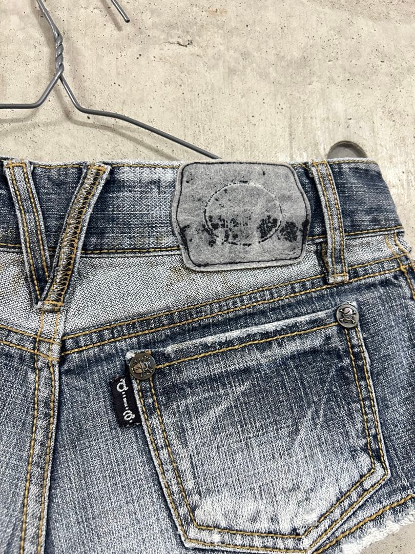 d.i.a. サイドリング付ダメージショーパン　26インチ　ダイヤ