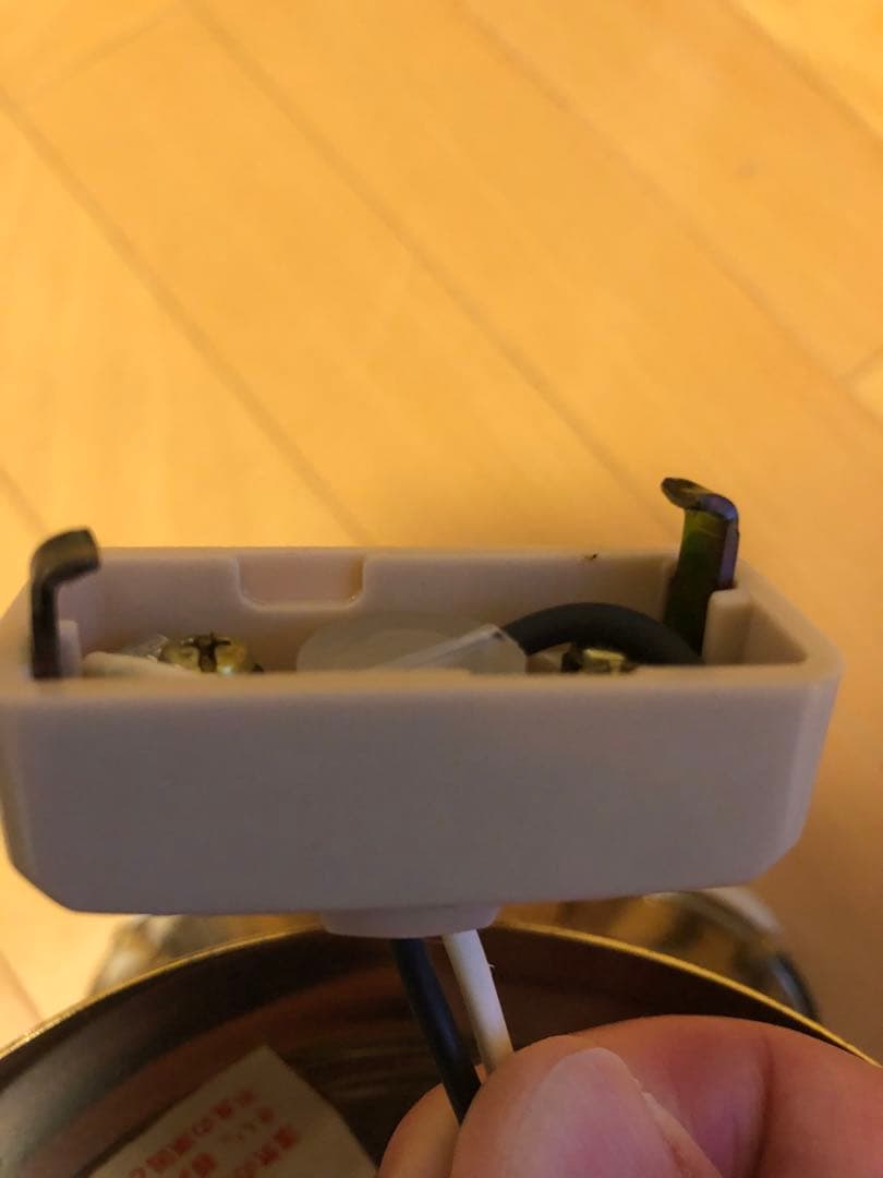 フラワー型ガラスシェードシャンデリア