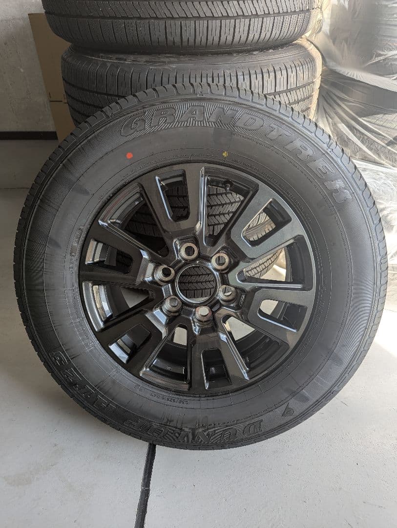 ランドクルーザー250 新車外し　スペアタイヤ1本　265/65R18