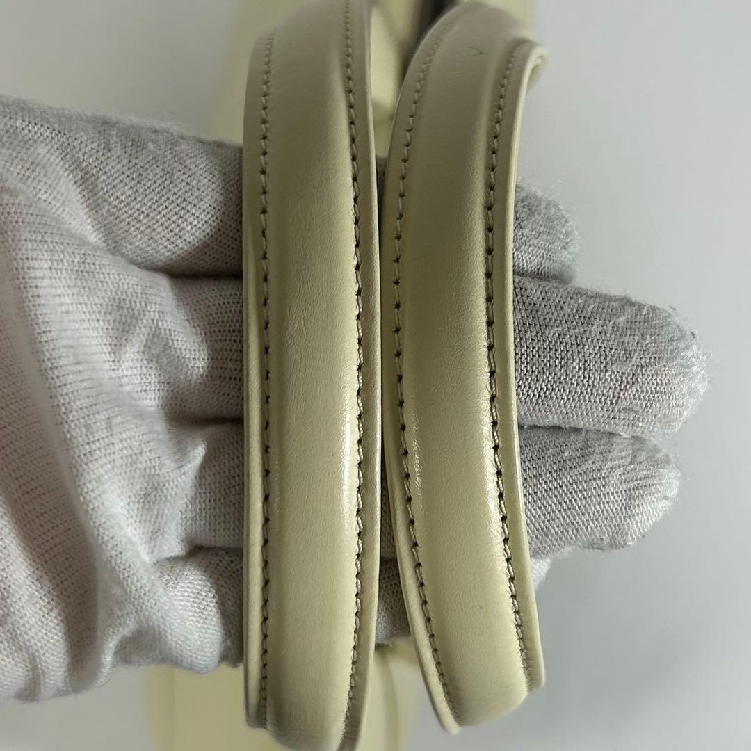 【極美品】ヴィヴィアンウエストウッド ハンドバッグ がま口 レザー オーブ 白