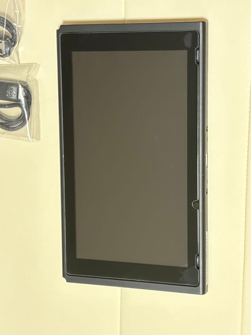 t*a様 Nintendo Switch本体 グレー　ニンテンドースイッチバッテ