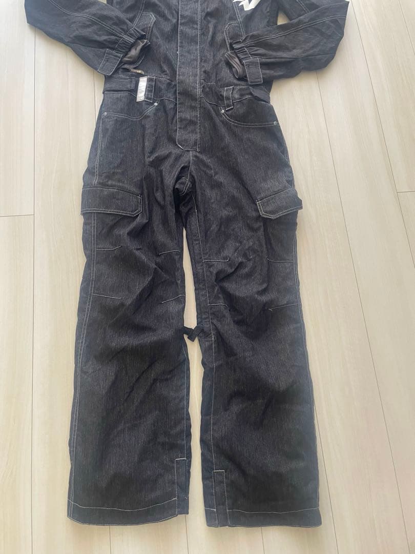 スノーボードウェア　つなぎ