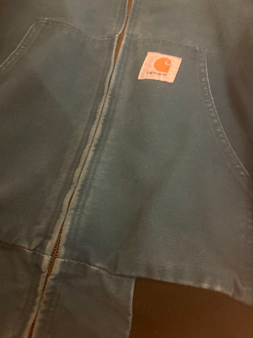 カーハートアクティブジャケット