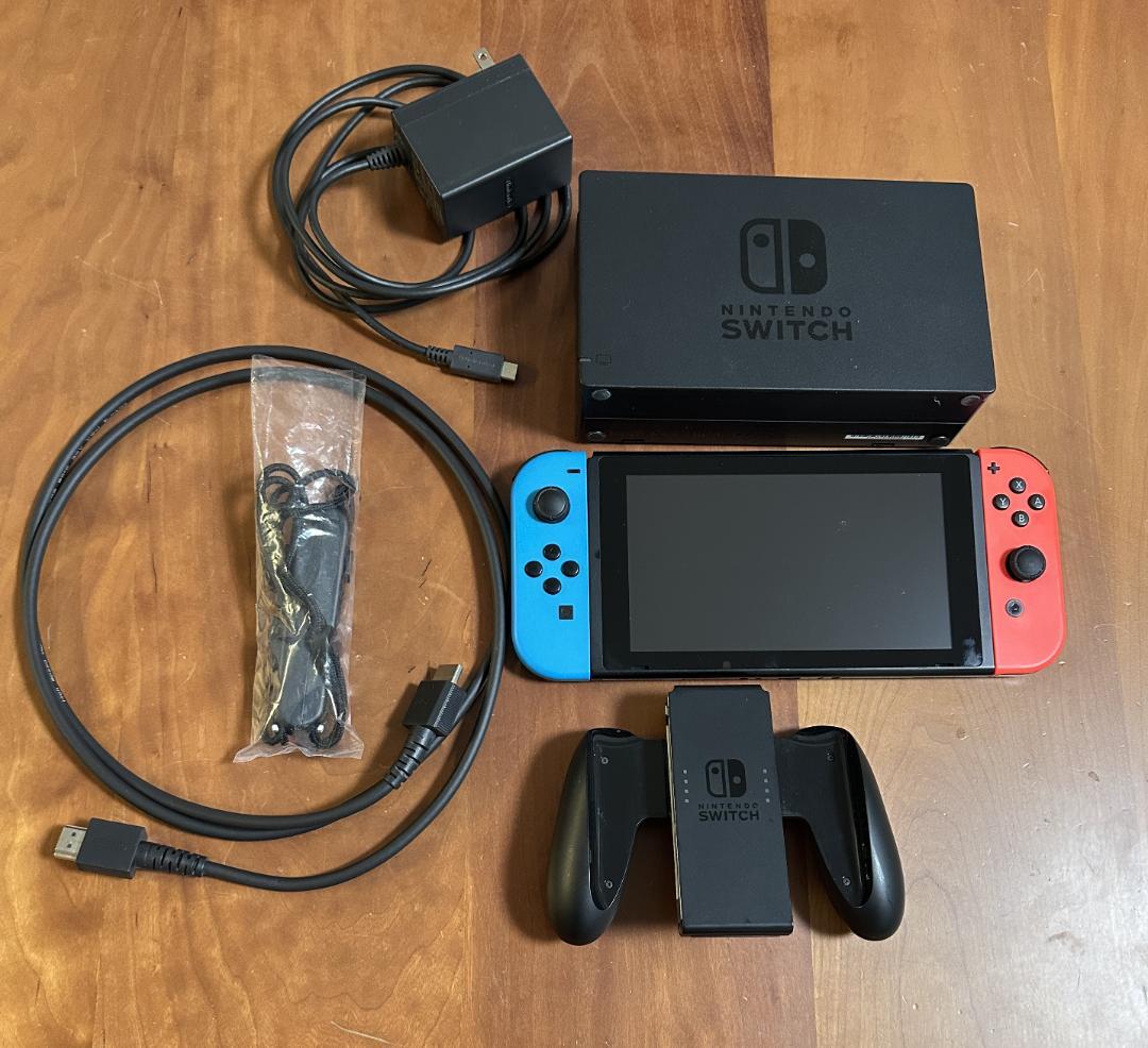 【美品】Nintendo Switch 本体/ドッグ一式