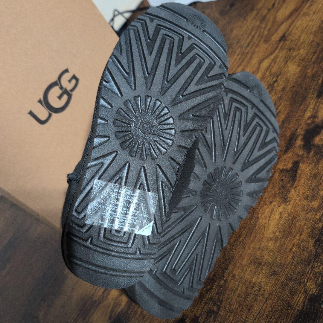 超美品　UGG　ウルトラミニ　クラッシックムートンブーツ　24センチ