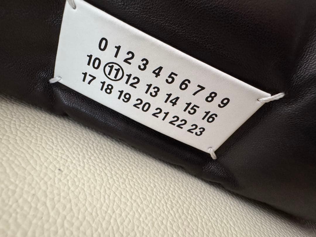 新品未使用メゾンマルジェラ S55WB0070 GLAM SLAM グラムスラム