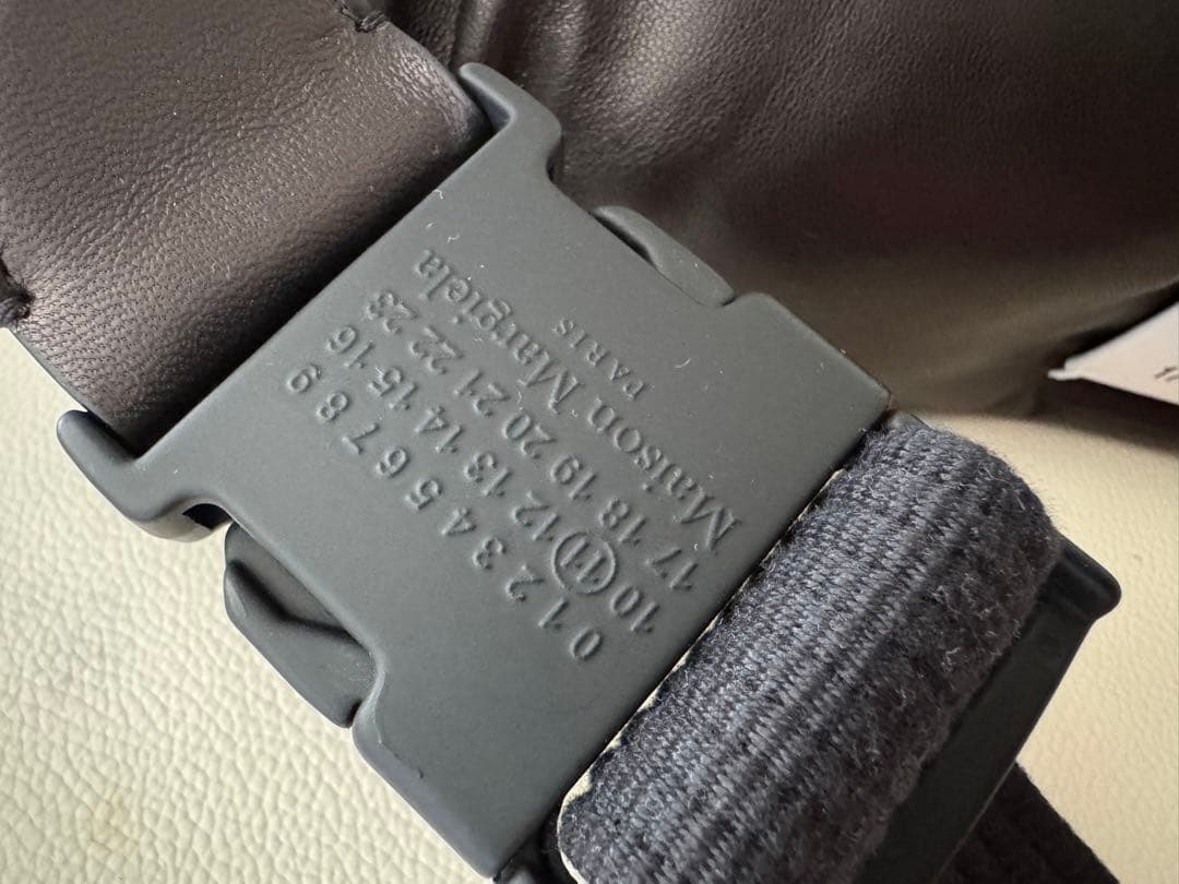 新品未使用メゾンマルジェラ S55WB0070 GLAM SLAM グラムスラム