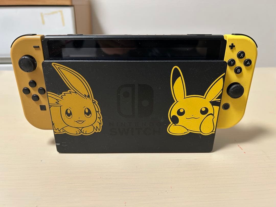 Nintendo Switch 本体 ピカチュウ&イーブイデザイン