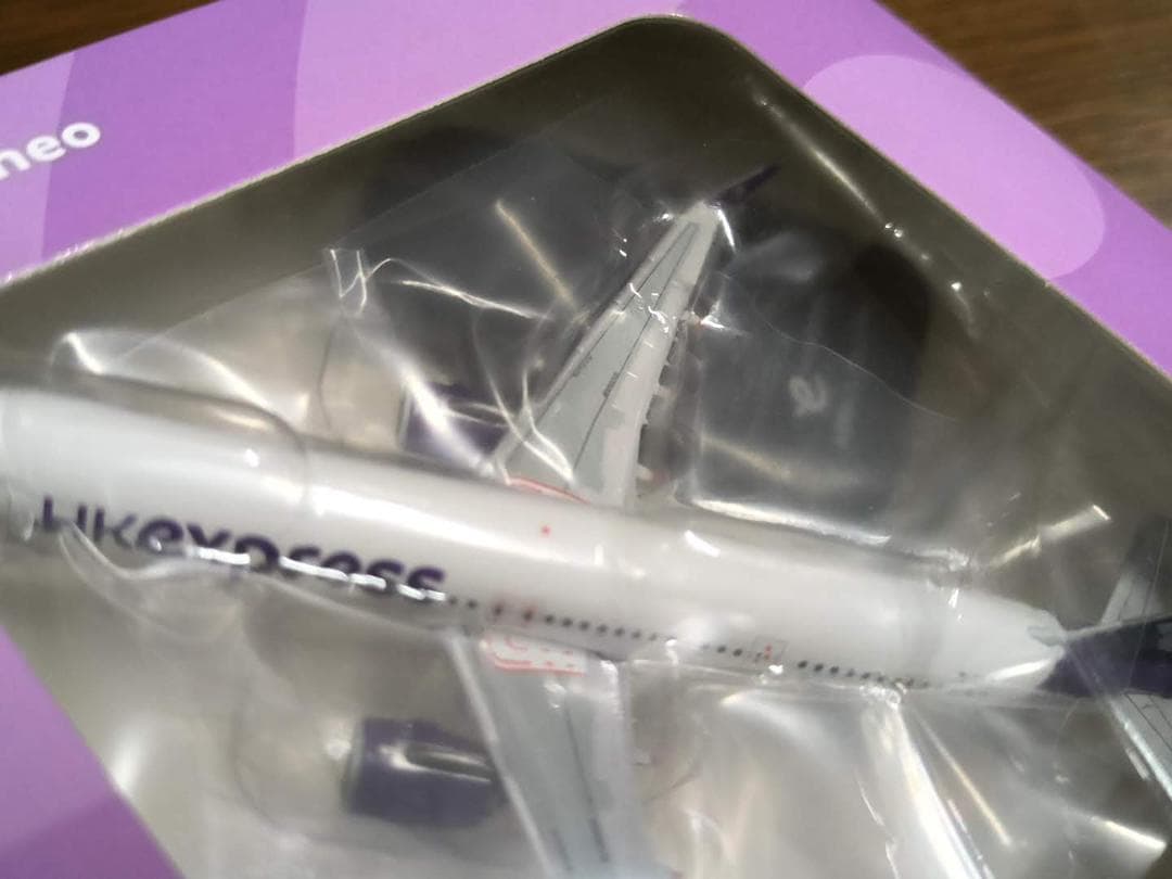 レア 香港エクスプレス AIRBUS A321 neo 1:400スケールモデル