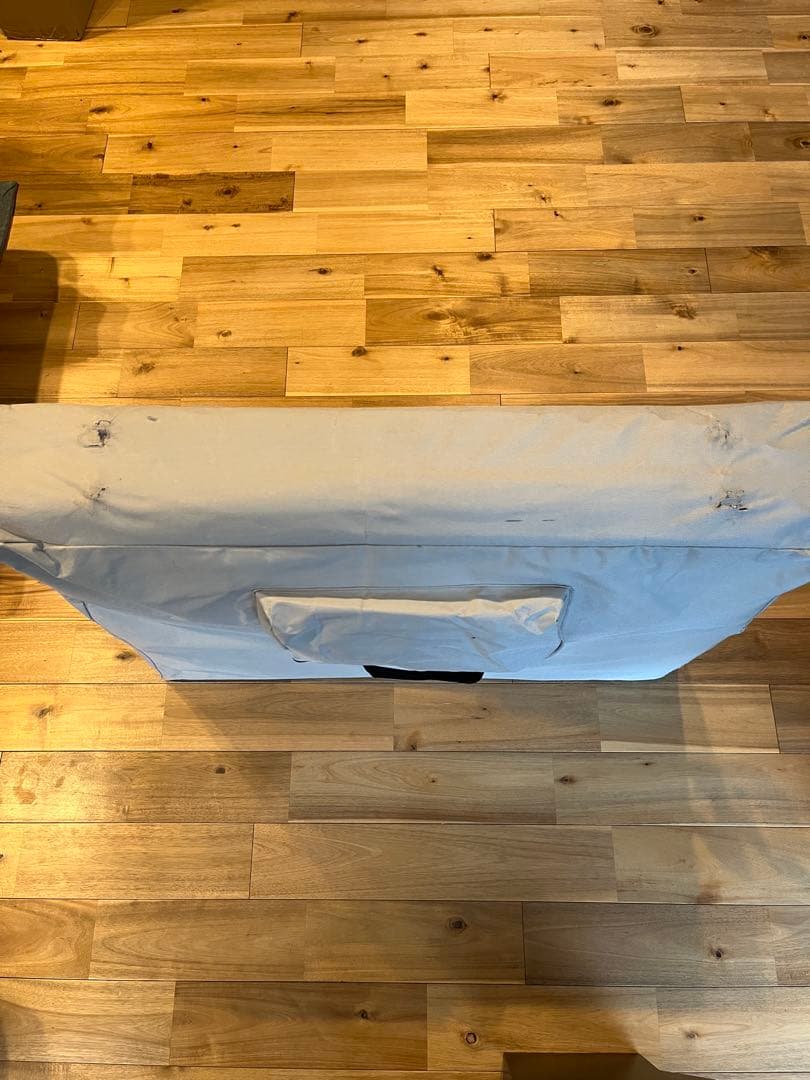 折りたたみ マッサージベッド 軽量13kg 高さ8段階 アルミ脚　整体　エステ