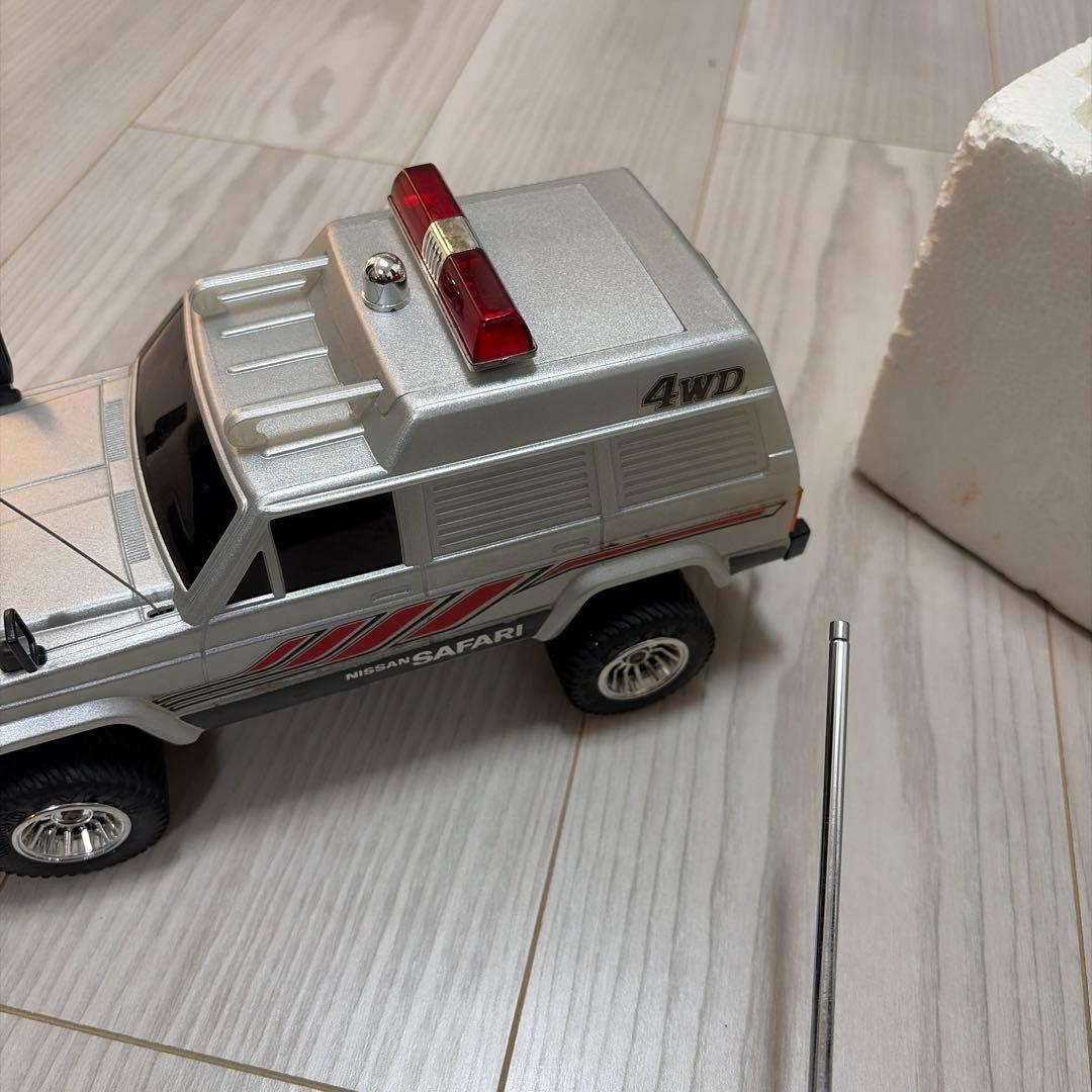西部警察 NISSAN SAFARI 4WD ニッサンサファリラジコン