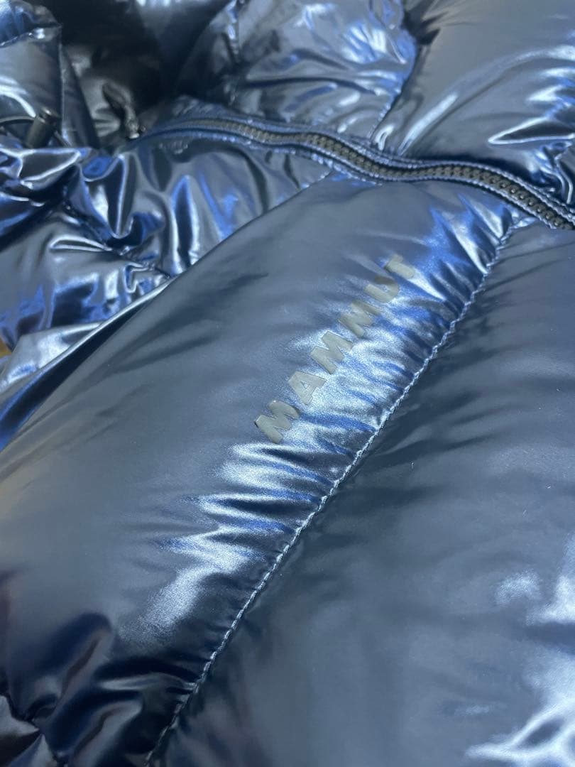 試着のみ　マムート アイシグロー インサレーション ダウンジャケット Mサイズ