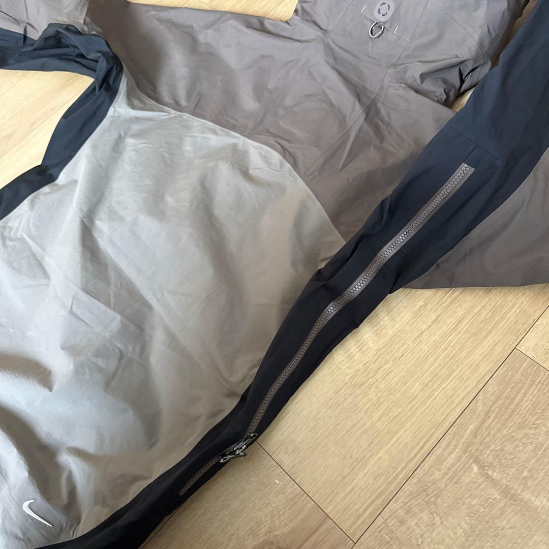ナイキ NIKE ACG マウンテンパーカ　Storm-FIT Gore-Tex