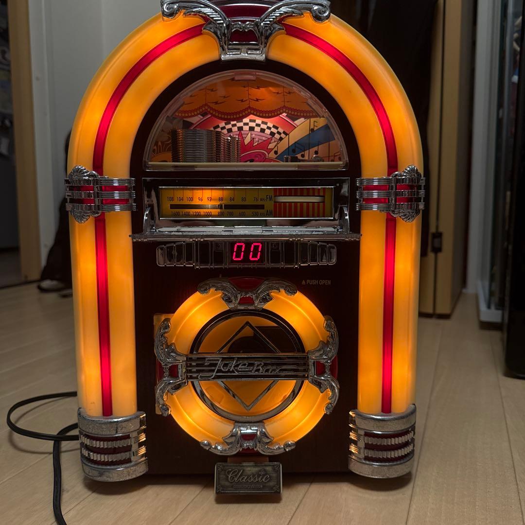 d*7様 ジュークボックス型　CDプレイヤー　ラジオ