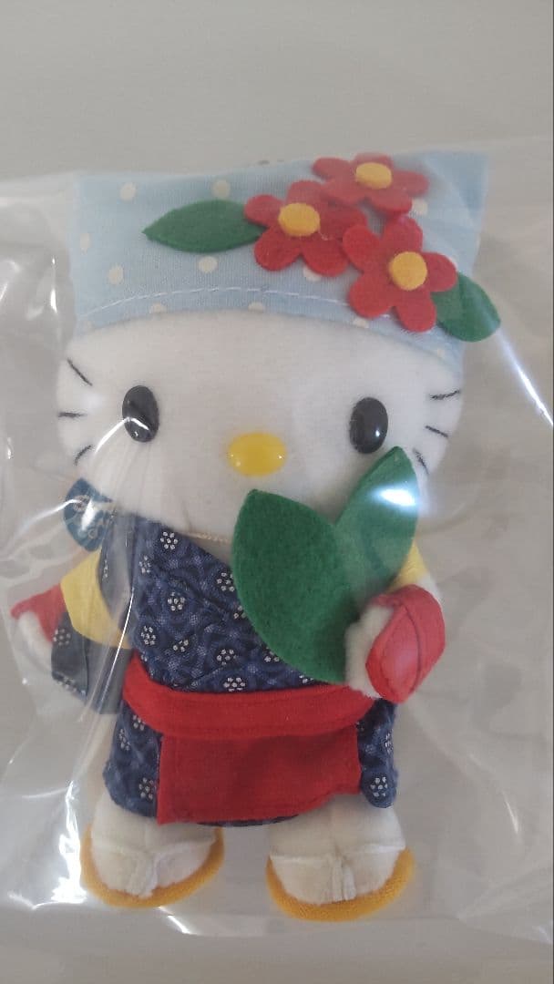 ご当地キティぬいぐるみ　和服マスコット