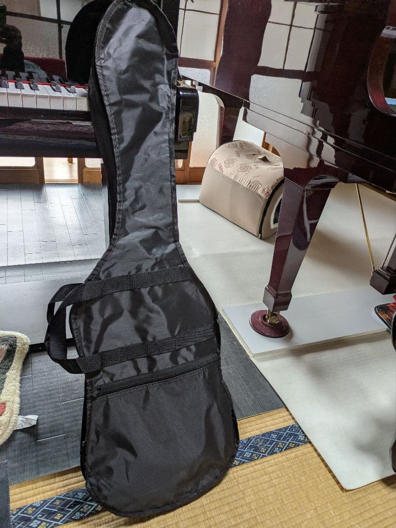 エレキギター　ピンク　セルダー　ストラトキャスタータイプ