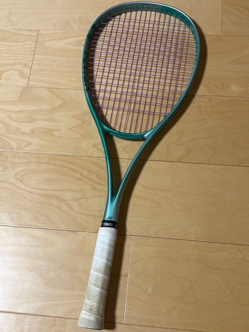 YONEX 新色ボルトレイジ7v前衛用