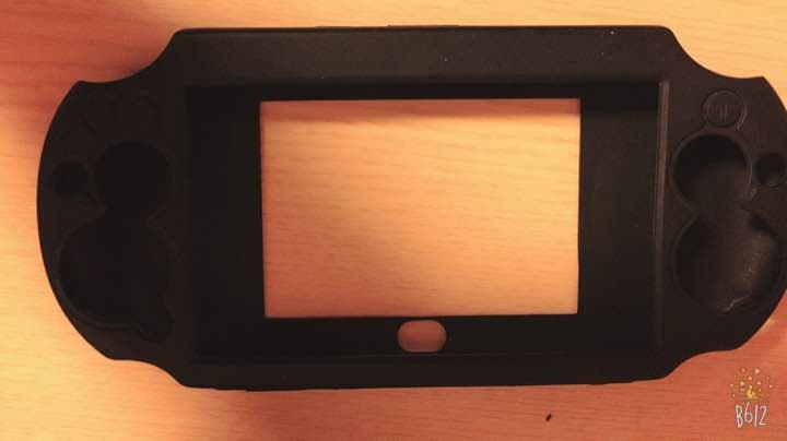 Vita、シリコンカバー、ケース入れ、マイクラ、パワプロ2012、ガンダム