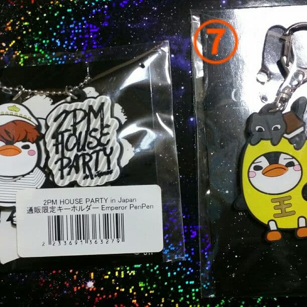 韓国 2PM  PenPen ジュノ キーホルダー HOTTST