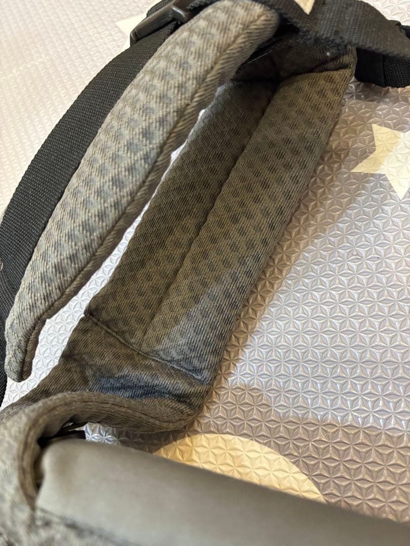 ergobaby OMNI Breeze 抱っこひも グラファイトグレー