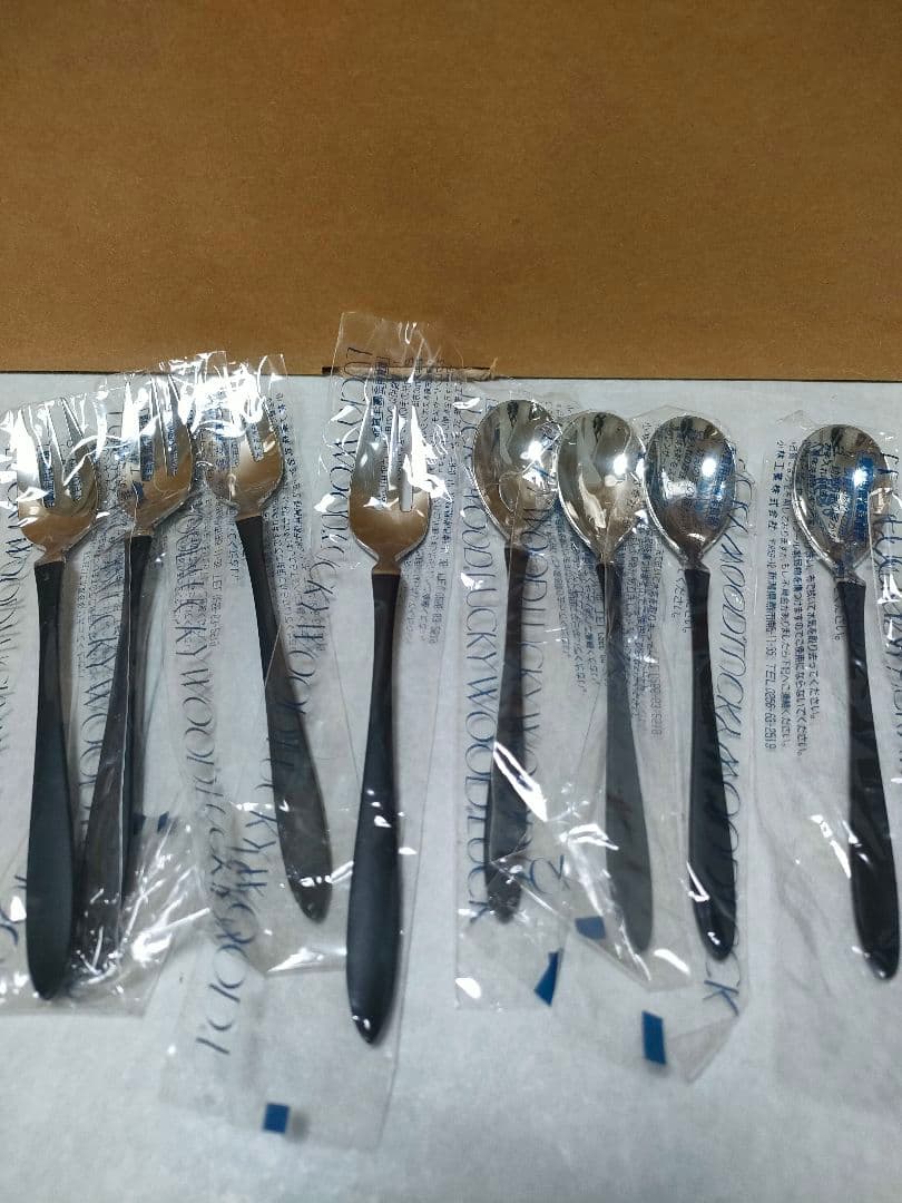 ふうちゃん新品、未使用品　ラッキーウッドカトラリー　リモア 　２０本セット