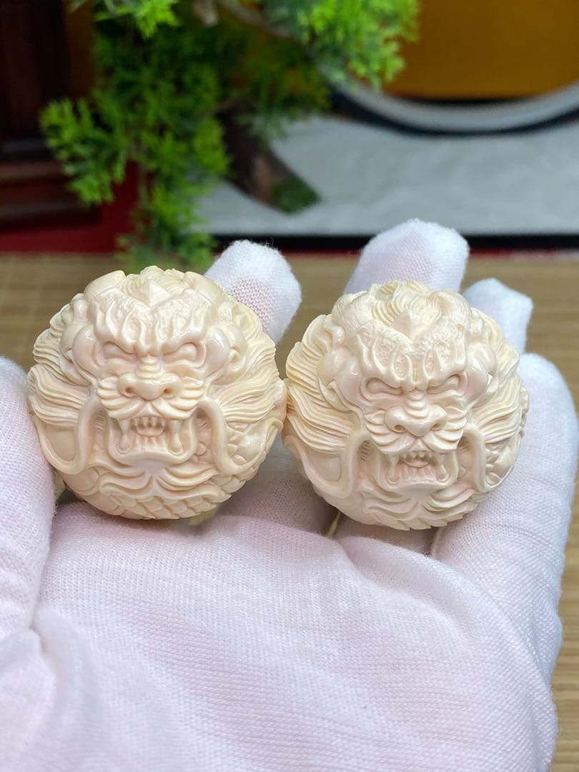 天然マンモス牙美しい手作り彫刻 龍行天下 保健球