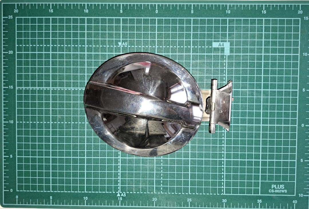 旧車当時もの　初期型ユーノスロードスターガソリン給油口カバー　ロードスターパーツ