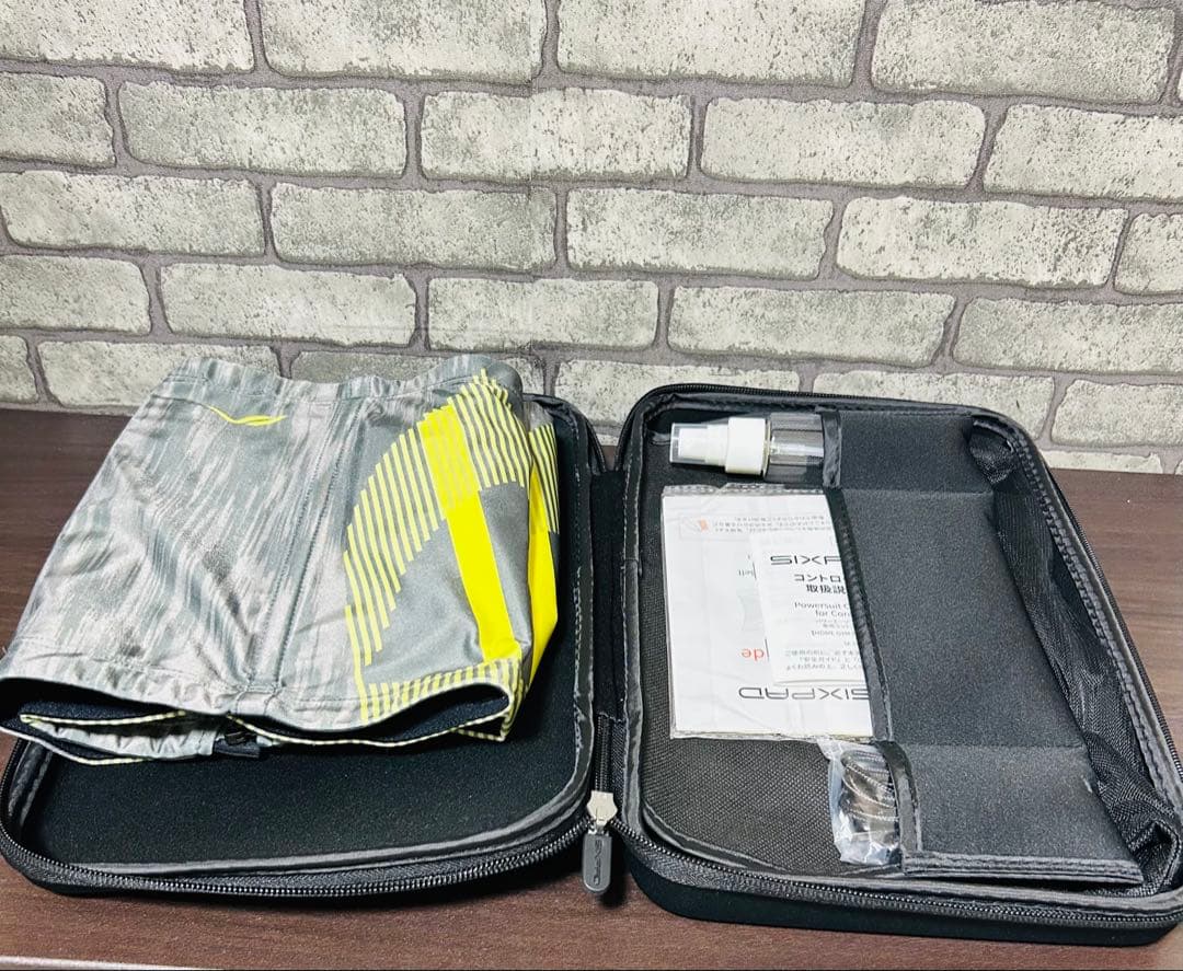 SIXPADパワースーツコアベルト＆専用コントローラー Lサイズ