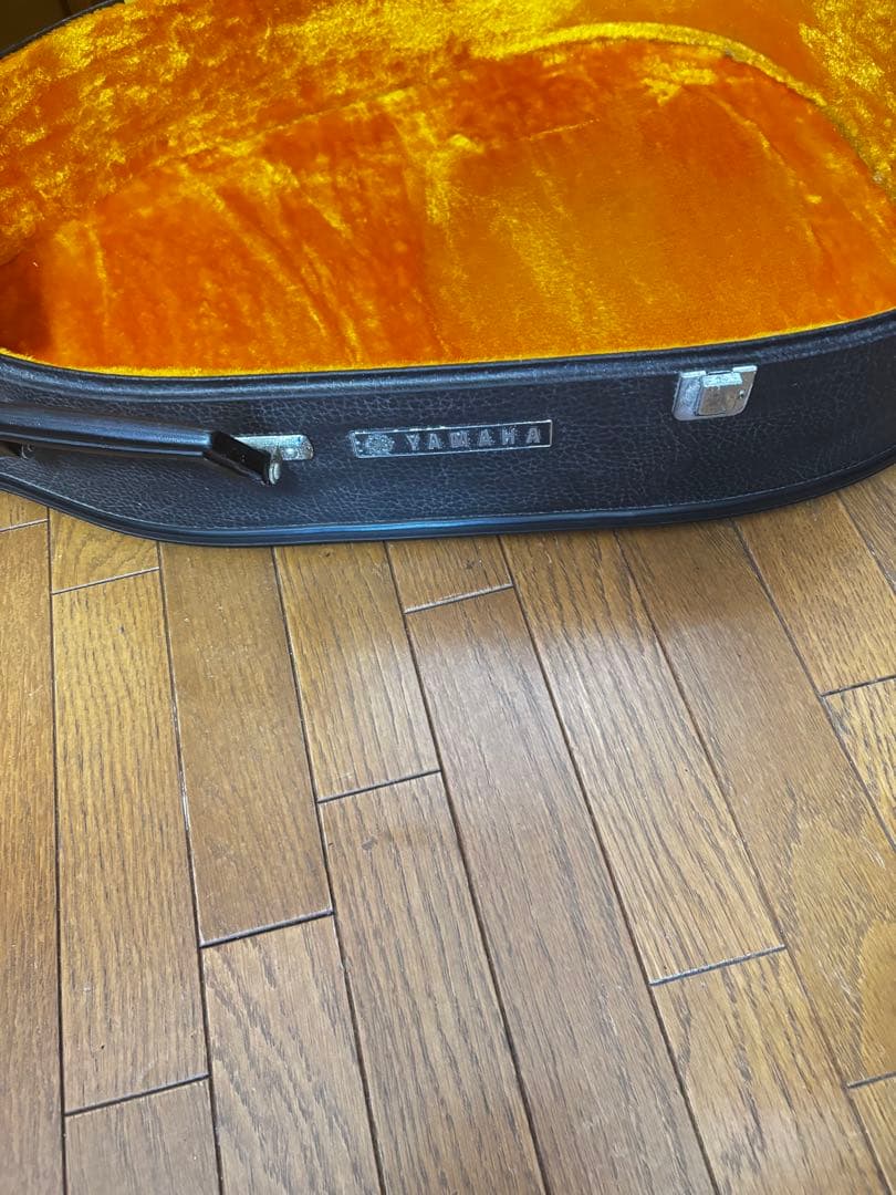 YAMAHAフォークギター(赤ラベル140)