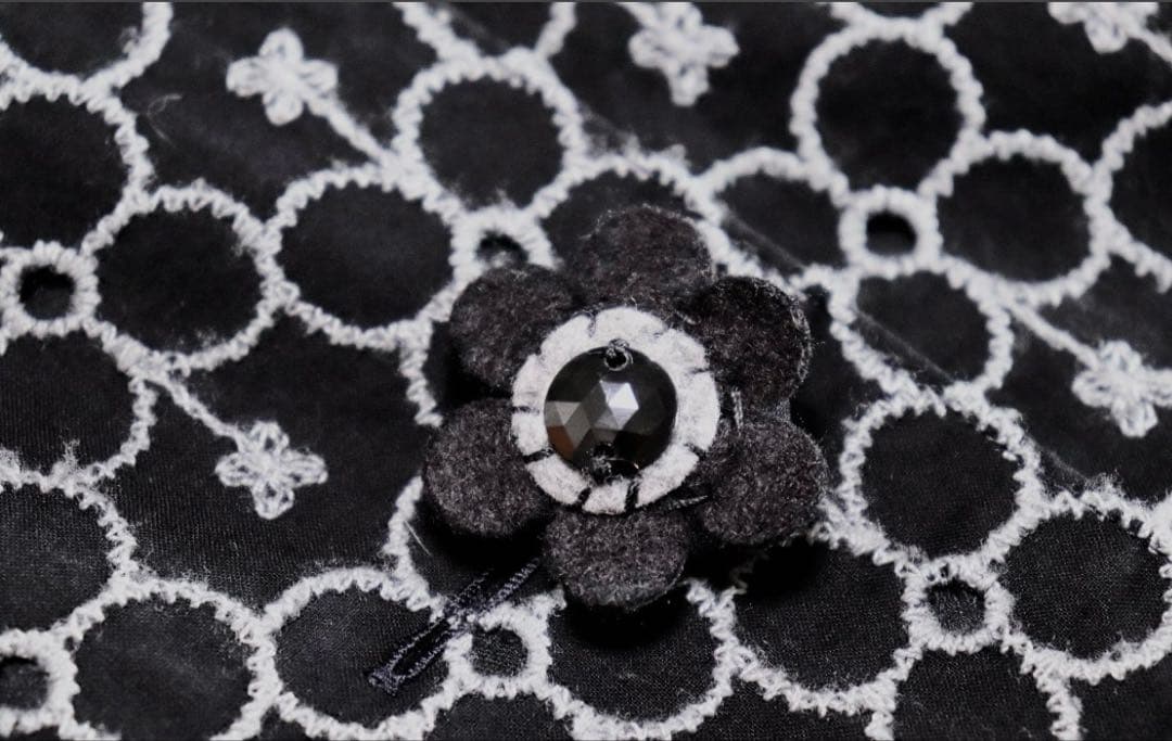 新品未使用品　希少　アルベロベロ　総刺繍　ブタさん　シャツ　羽織り　黒灰系