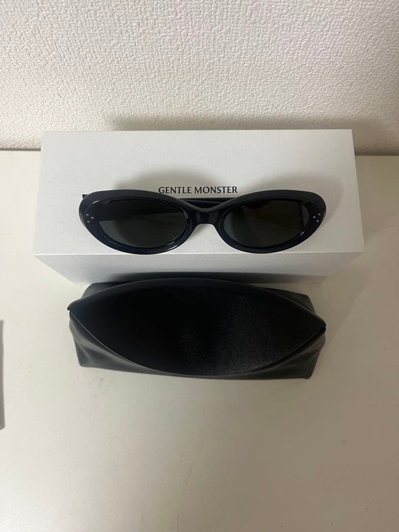 美品 GENTLE MONSTER サングラス COCOA ブラック×シルバー