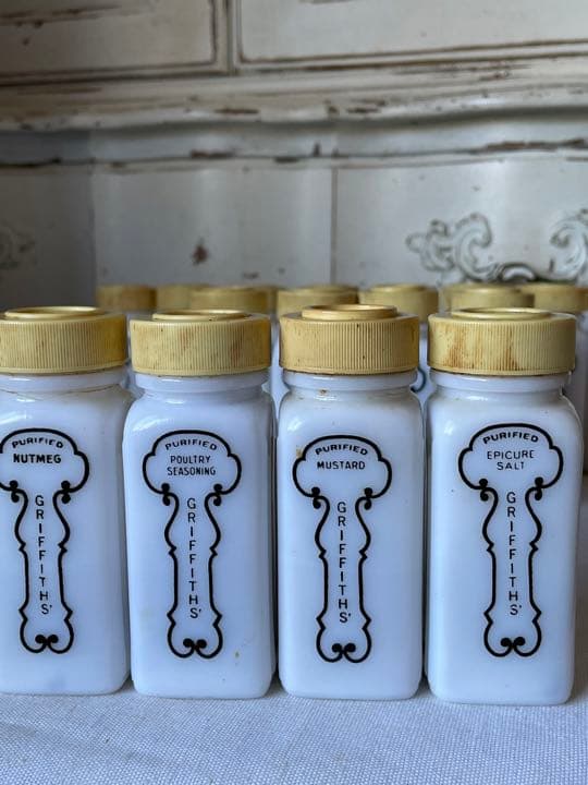 かず　スパイスジャー 13個 Griffith グリフィス　調味料入