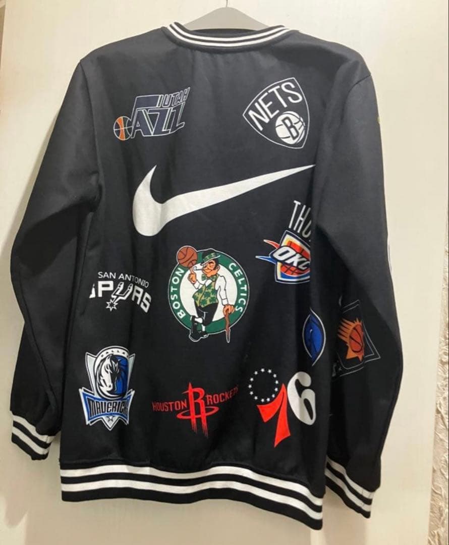 バスケ　スウェット　シュプリーム　チームロゴ