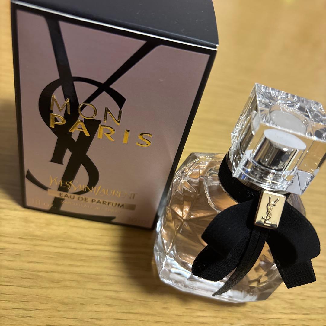 イブサンローラン　モンパリオーデパルファム　香水
