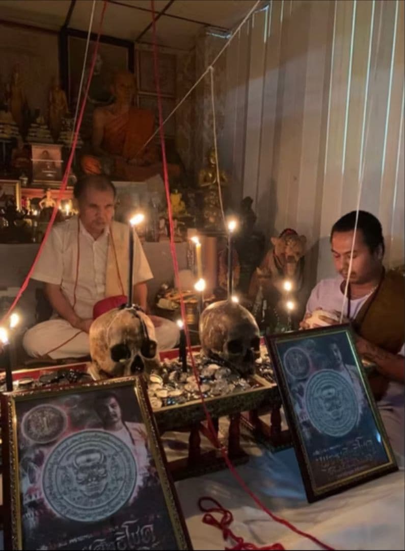 プラクルアン　タイのお守り　Grost whisper プライ・シッティチョク