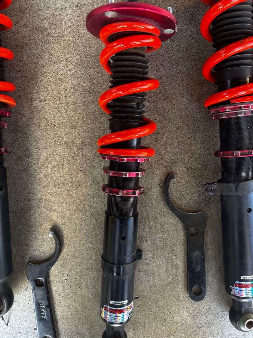 ブリッツ　21クラウン車高調　AWS210車高調　MAQsバネ