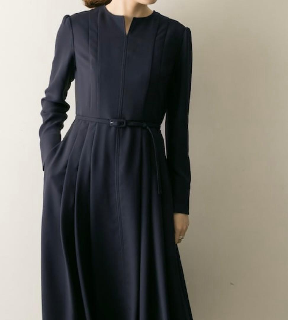 【美品】CELFORD ベルト付バックサテンタックワンピース 卒入学 フォーマル