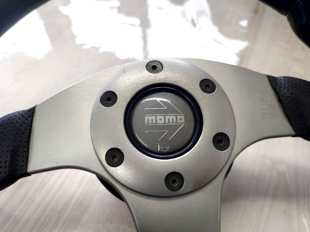 最終価格　【美品】momo　D35 ステアリング　race