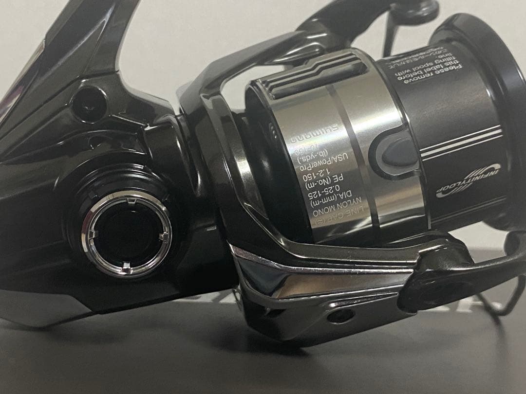 シマノ　23ヴァンキッシュ 3000MHG 【新品未使用】